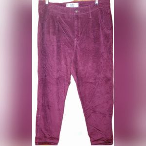 Hollister Ultra High Rise Corduroy Size 15 Waist 32 Straight Leg Maroon
